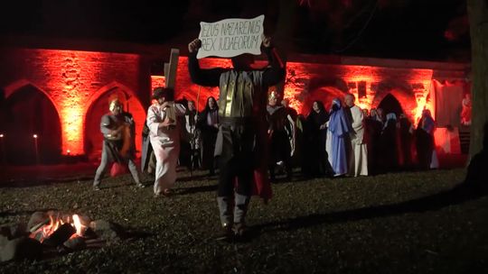 Misterium w Jasienicy. Po raz 11. w ruinach augustiańskiego klasztoru