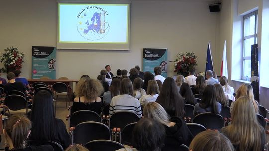 Młodzież o przyszłości i Unii Europejskiej