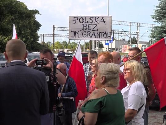 Burzliwa sesja w Policach. Pikiety i patrole obywatelskie. Mieszkańcy przeciw nielegalnym migrantom