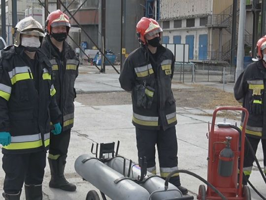 Ćwiczenia z obsługi gaśnic śniegowych i proszkowych