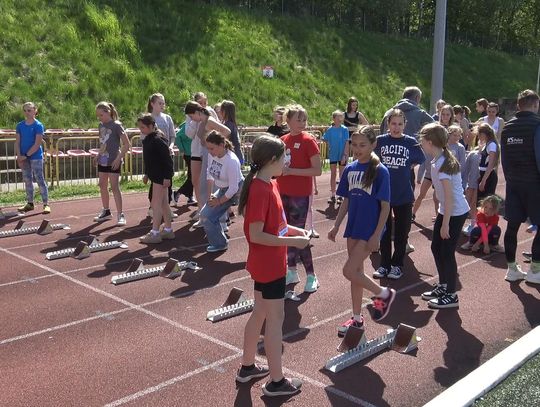 Czwartki Lekkoatletyczne w Policach odbywają się już od 20 lat. Niektórzy zawodnicy mają sporo osiągnięć