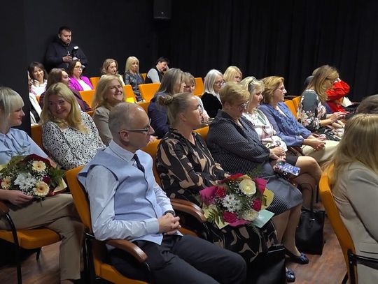Dzień Edukacji Narodowej w gminie Police. Nagrody dla nauczycieli