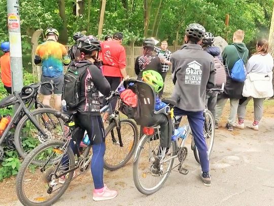 Historyczna podróż szlakiem obozów pracy i „Skarb” na mecie