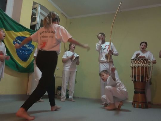 Klub sportowy capoeira otrzymał od Grupy Azoty Police środki na sprzęt dla podopiecznych