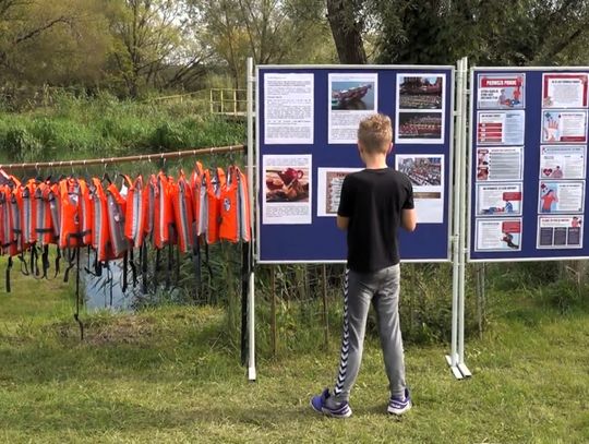 Kompas na Powiat Policki: festyn "Smocza Łódź - Łarpiańska Przygoda"