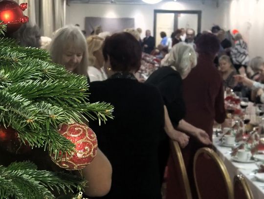 Mieszkańcy Osiedla Gryfitów przy wspólnym wigilijnym stole