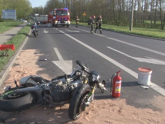 MOTOCYKLISTA ZDERZYŁ SIĘ Z CYSTERNĄ.