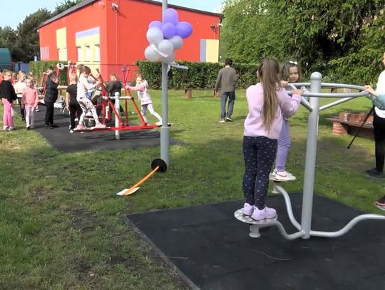 Na terenie polickiej „trójki” powstał imponujący plac zabaw