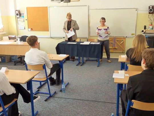 Ósmoklasiści przystąpili do testów. Czekają na wyniki