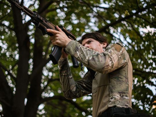 Pierwsza broń do airsoftu - jak wybrać najlepsze repliki asg