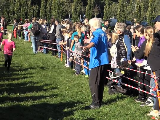 Po wakacyjnej przerwie powróciła Szkolna Liga Biegów Przełajowych