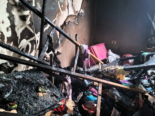 Pożar w Mierzynie. Pięcioosobowa rodzina straciła cały dobytek