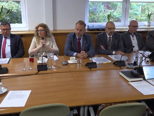 Radni zapoznali się m.in. z diagnozą potrzeb i potencjału społeczności lokalnej w zakresie usług społecznych
