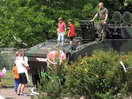 Rosomak atrakcją Dnia Dziecka w Pilchowie