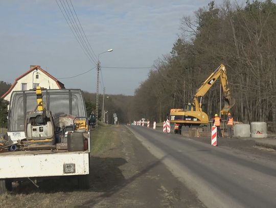 Ruch wahadłowy w Przęsocinie. Ruszyła przebudowa połączenia drogowego Police - Szczecin