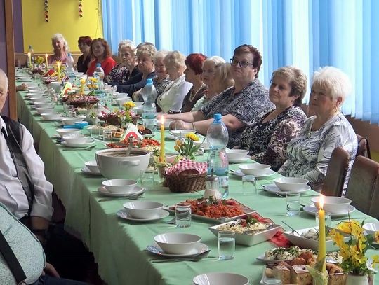 Seniorzy z Polic uczcili Wielkanoc wspólnym posiłkiem