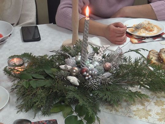 Śledź w oleju, pierogi z kapustą, a na deser zgaga. Jak radzić sobie po świątecznym obżarstwie?