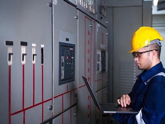 System zasilania gwarantowanego w rozdzielniach energetycznych ? co musisz wiedzieć?