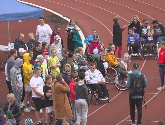 Trzeci Mityng Lekkoatletyczny dla Osób Niepełnosprawnych na boisku OSiR w Policach