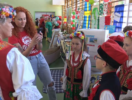 Uczniowie z Tanowa udali się w podróż po krajach Europy. Poznali tradycje, kulturę i potrawy