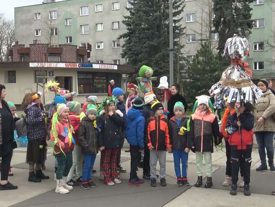 Wiosenny, barwny korowód przeszedł przez Stare Miasto