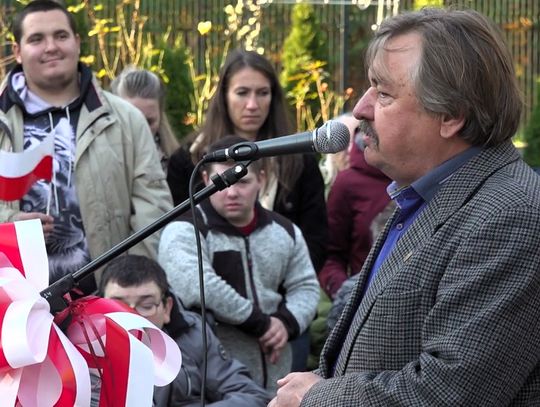 Wolna ojczyzna dla osób z niepełnosprawnościami. To m.in. brak barier i ograniczeń Wolna ojczyzna dla osób z niepełnosprawnościami. To m.in. brak barier i ograniczeń