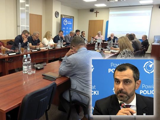 Wotum zaufania i absolutorium dla starosty polickiego