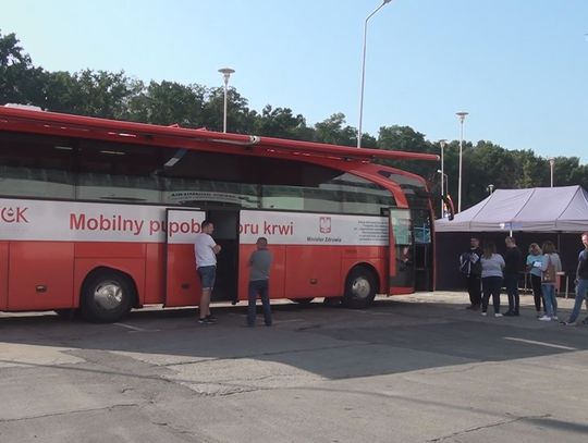 Wspólne oddawanie krwi nie tylko dobrze brzmi... Możesz pomóc i Ty!