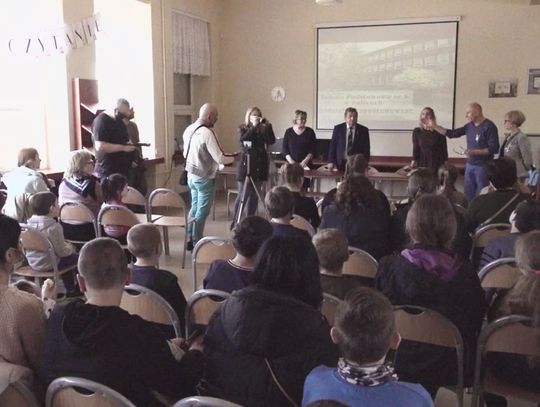 Wyprawka szkolna od Gminy Police dla nowych uczniów z Ukrainy