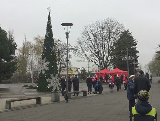 Zabawa mikołajkowa na Starym Mieście w Policach