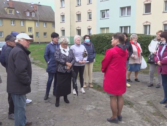 Zmiana lokalizacji wiaty śmietnikowej wywołała oburzenie mieszkańców pobliskich budynków