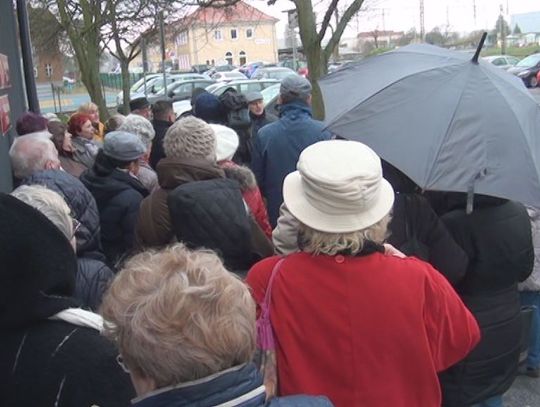 &quot;Zmiana systemu gospodarowania odpadami najbardziej uderzy w nas&quot;- żalą się emeryci