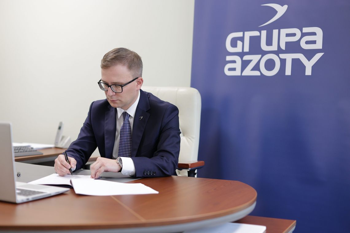 Grupa Azoty, PKP Cargo i PESA rozpoczynają współpracę na rzecz wdrożenia technologii wodorowych w transporcie szynowym