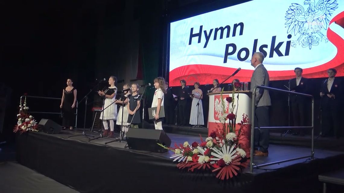 IX Śpiewnik Patriotyczny "Ułani, Ułani". W tym roku w hali Zespołu Szkół w Policach