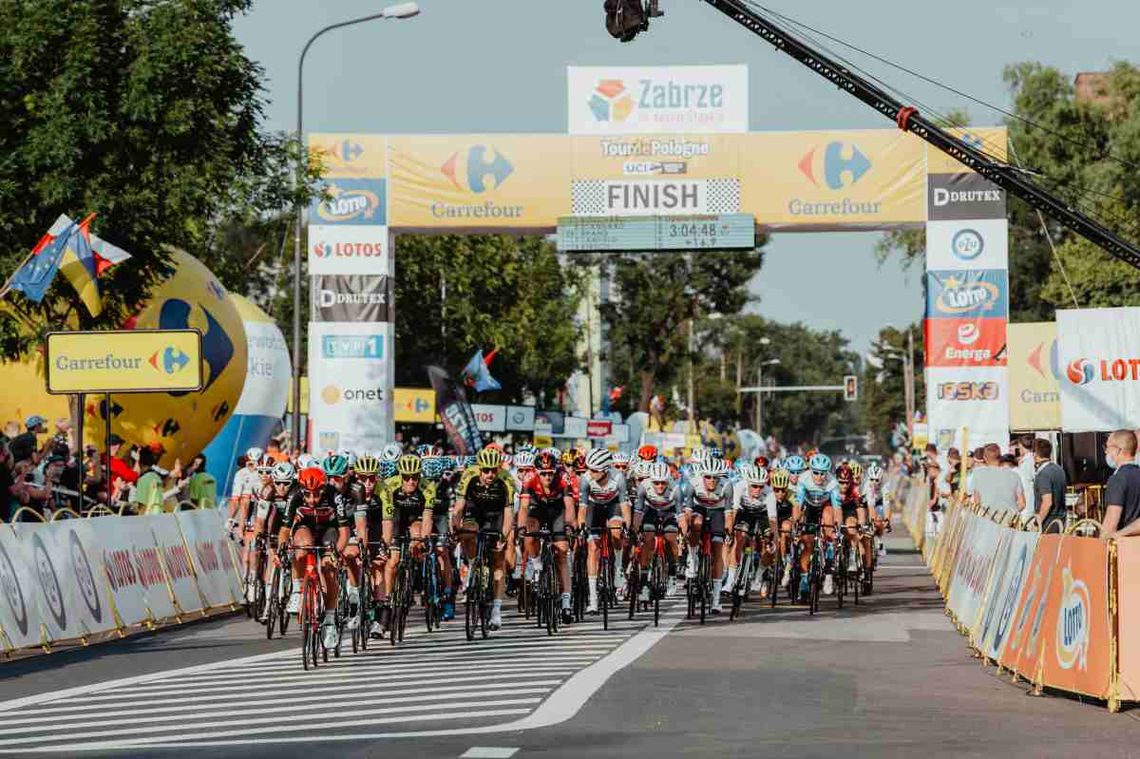 Ruszył Tour de Pologne. Ponad 200 kolarzy zaczęło walkę