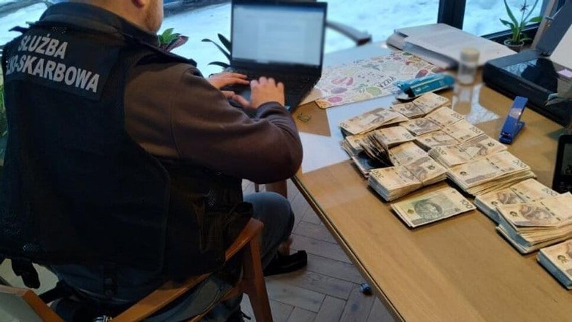 [VIDEO] KAS i CBŚP zatrzymały 10 osób, które prowadziły nielegalne loterie promocyjne